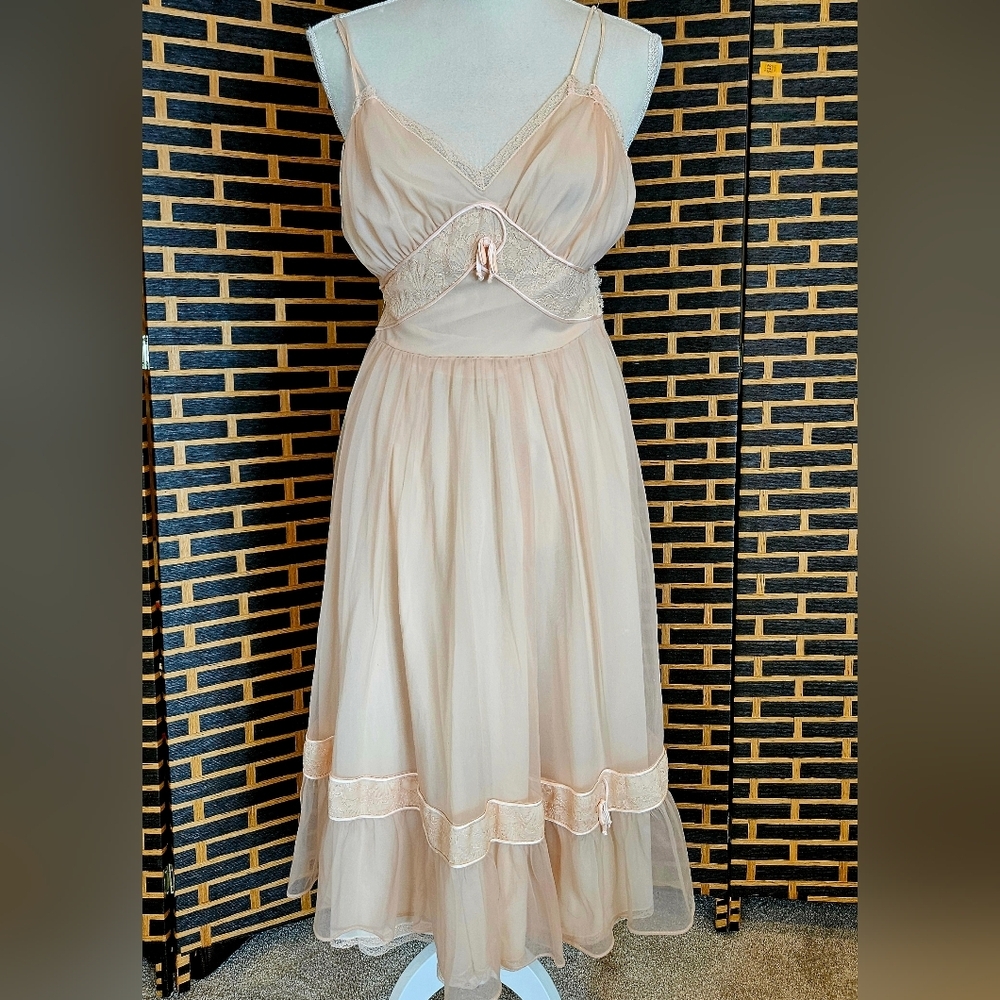 Gotham Gold Stripe Nightgown Vintage size 32 bust XS Beige Semi Sheer Glamorous - Picture 16 of 16